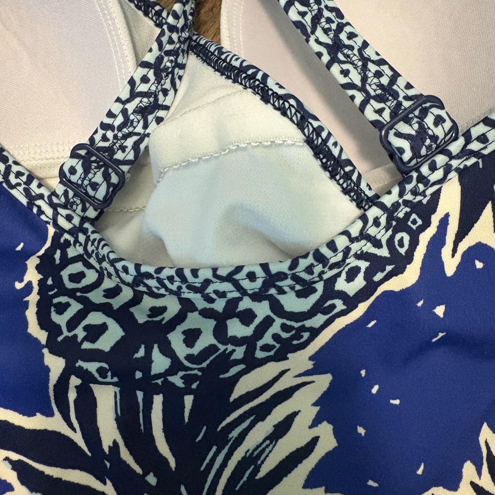 Boden Blue and White Floral One Piece Swimsuit Size 6 - Picture 4 of 5